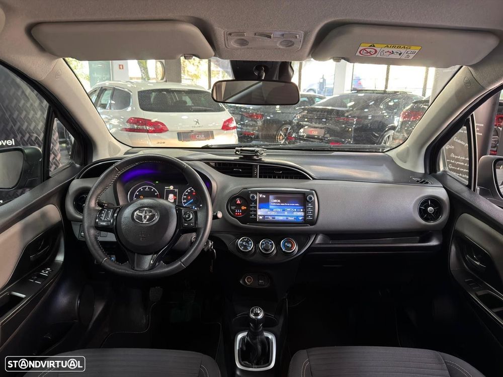 Toyota Yaris 1.0 VVT-i Exclusive - 10