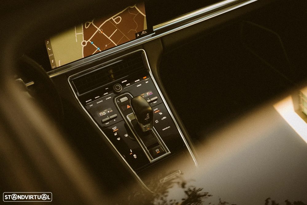 Porsche Panamera 4S E-Hybrid Executive - 16