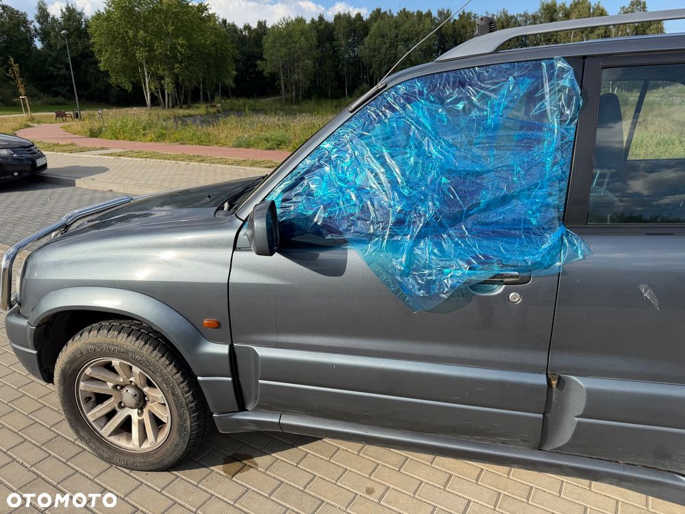 Suzuki Grand Vitara 2.0 Special Edition - 31