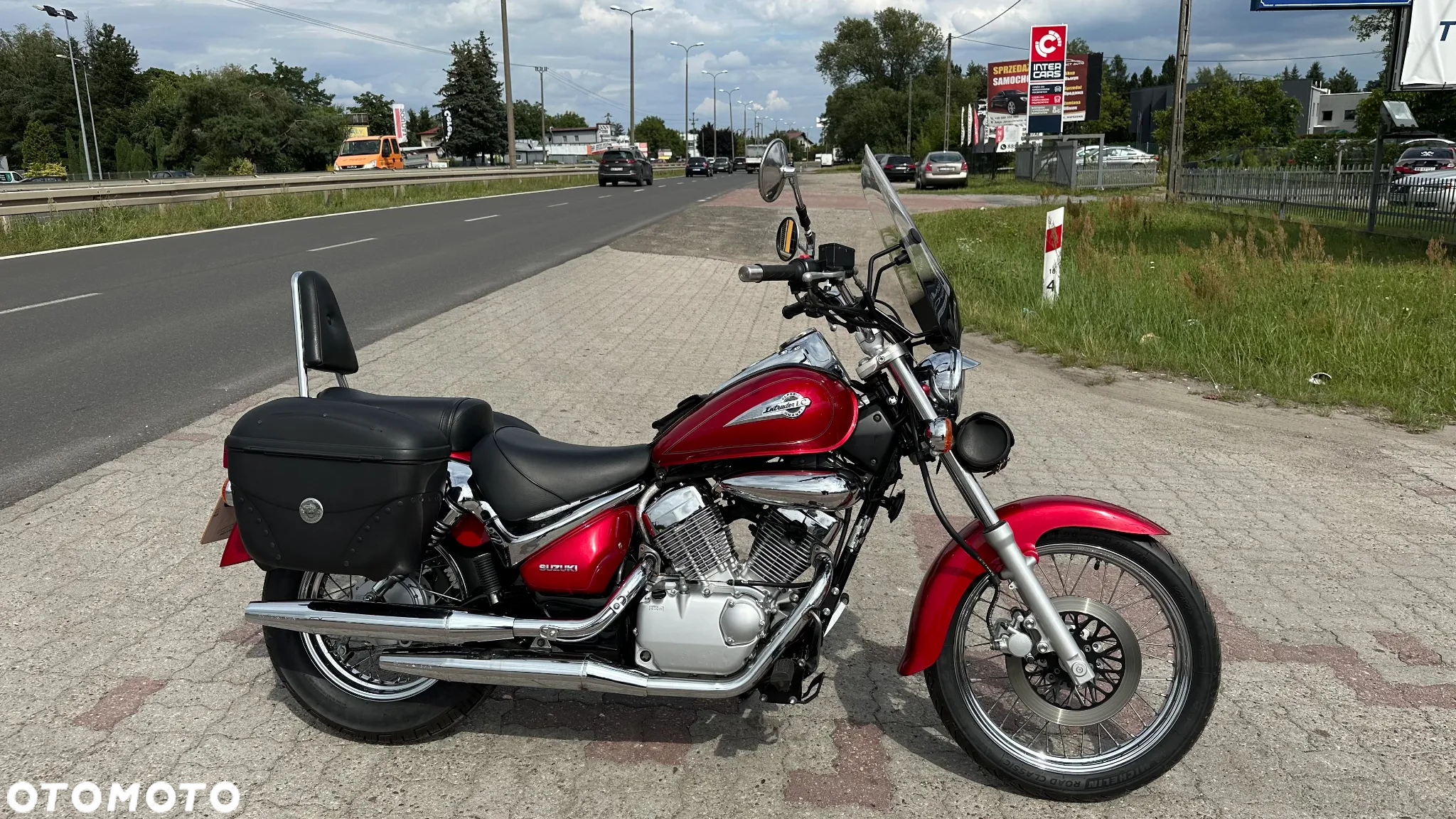 Suzuki Intruder - 10