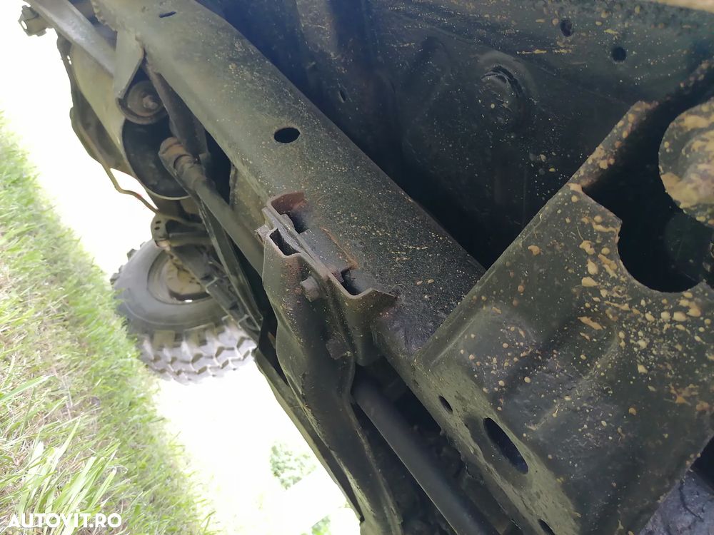 Mitsubishi Pajero - 2