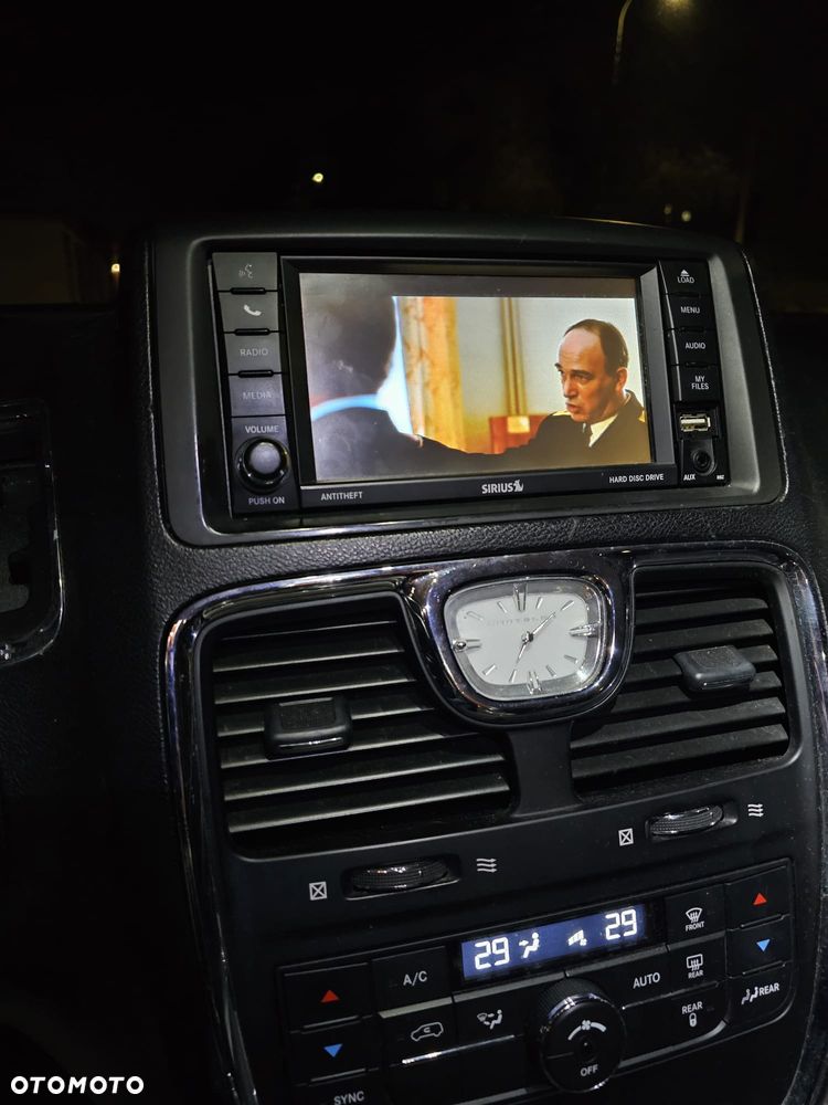 Chrysler Town & Country 3.6 Touring - 12