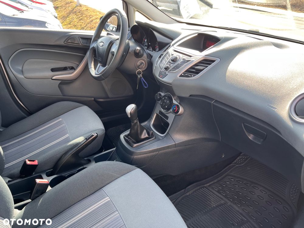 Ford Fiesta 1.25 Silver X - 30