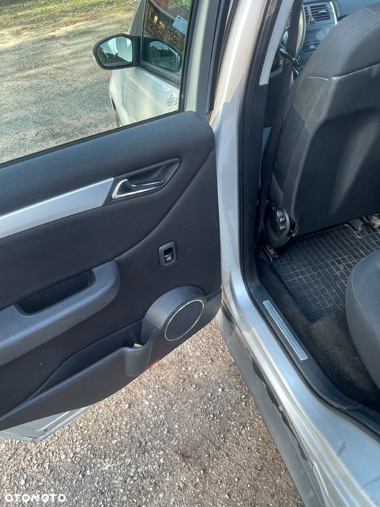 Mercedes-Benz Klasa B - 18