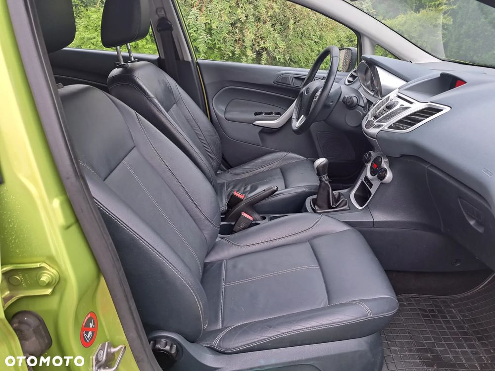 Ford Fiesta 1.6 Titanium - 9