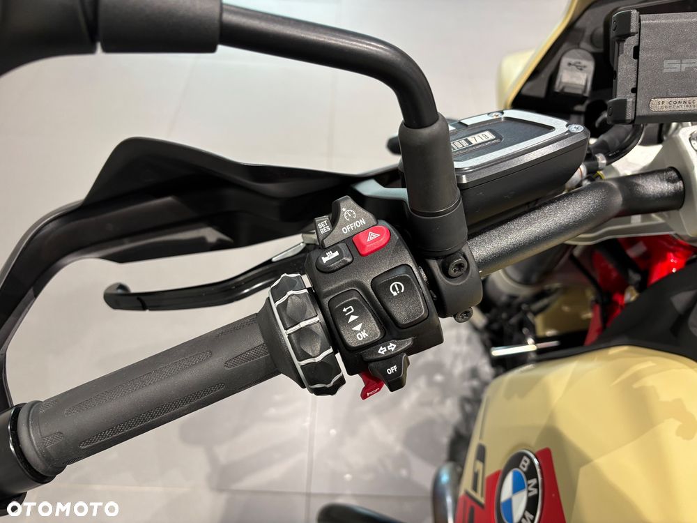 BMW R - 10