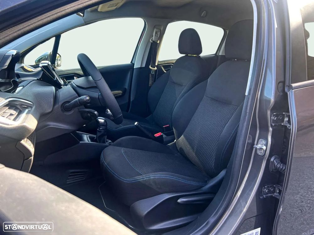 Peugeot 208 1.6 BlueHDi Style - 8