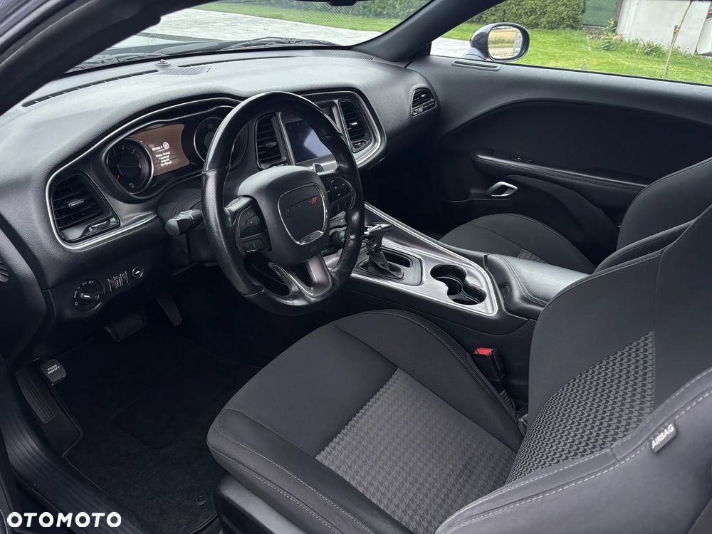 Dodge Challenger Automatik R/T Plus - 19