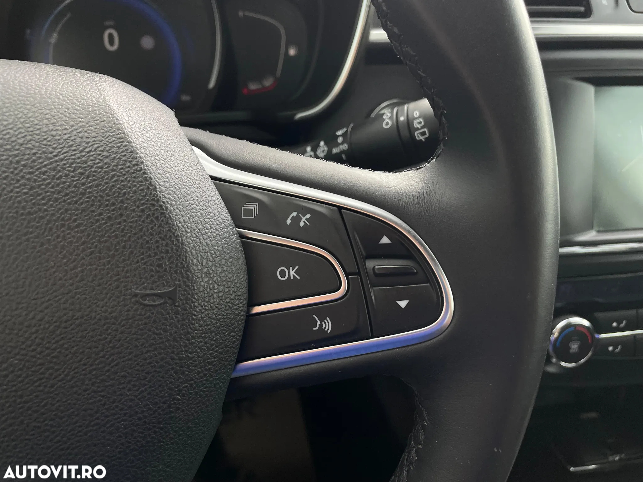 Renault Kadjar Energy TCe 130 Bose Edition - 16