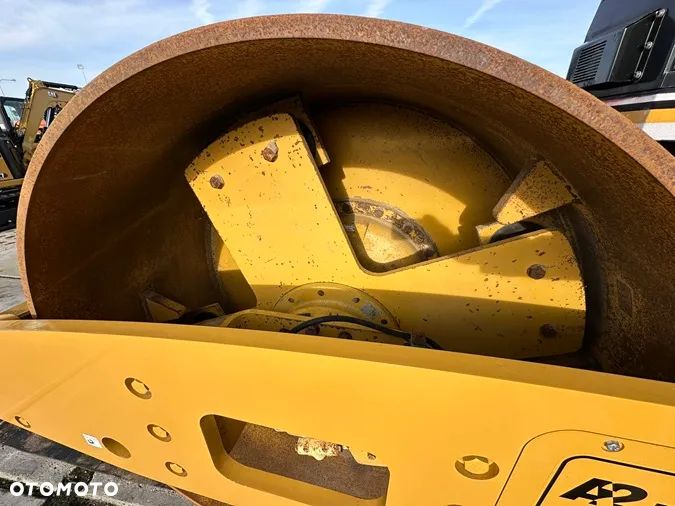 Caterpillar CS-563E - 21