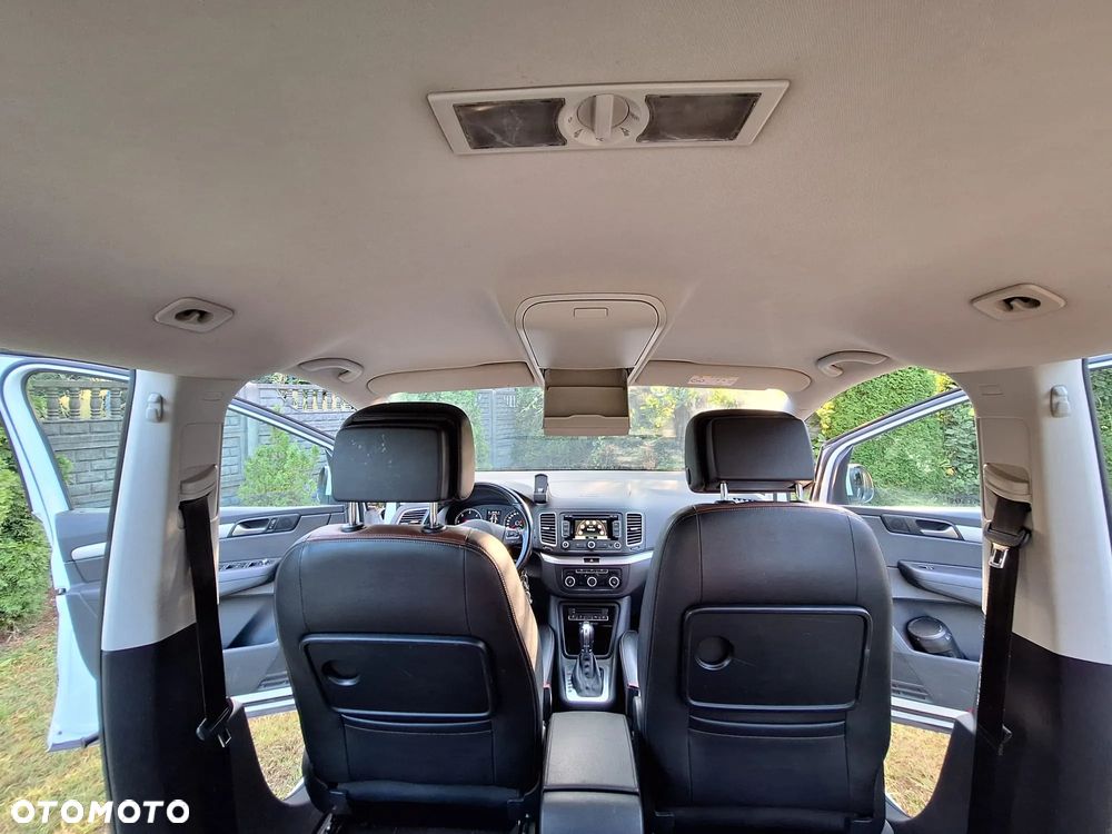 Volkswagen Sharan 2.0 TDI DSG BlueMotion Technology Highline - 4