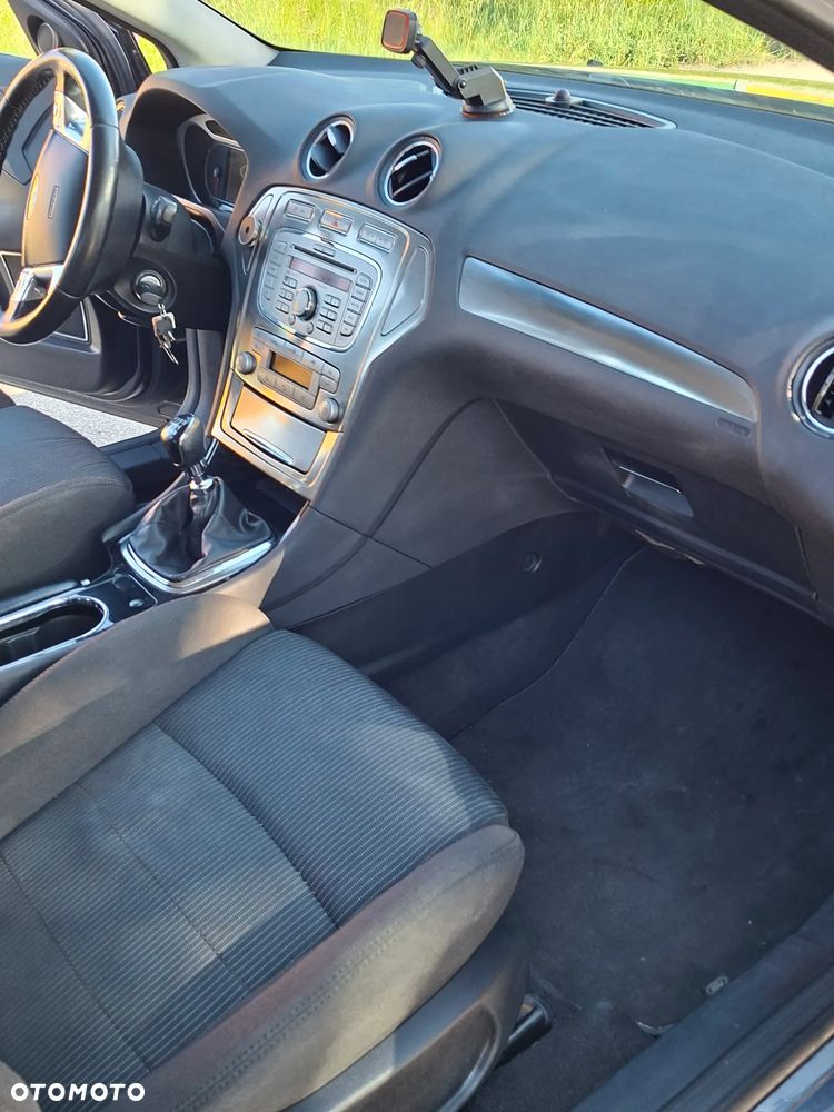 Ford Mondeo 2.0 TDCi Gold X - 19