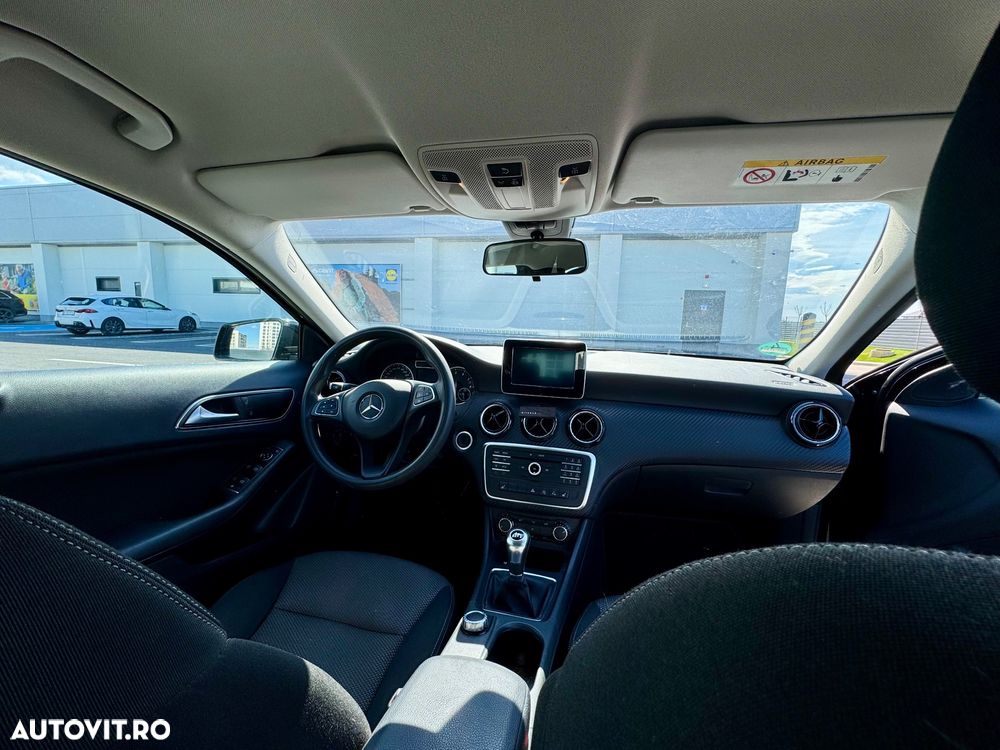 Mercedes-Benz GLA 200 - 11
