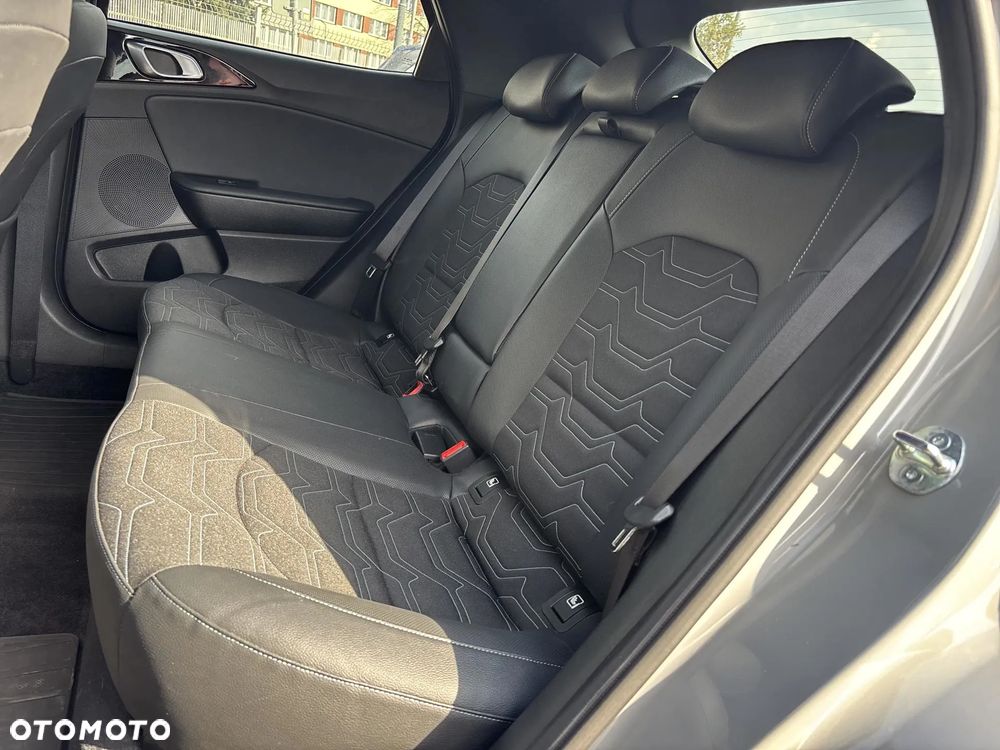 Kia XCeed 1.6 T-GDI Tribute DCT - 14