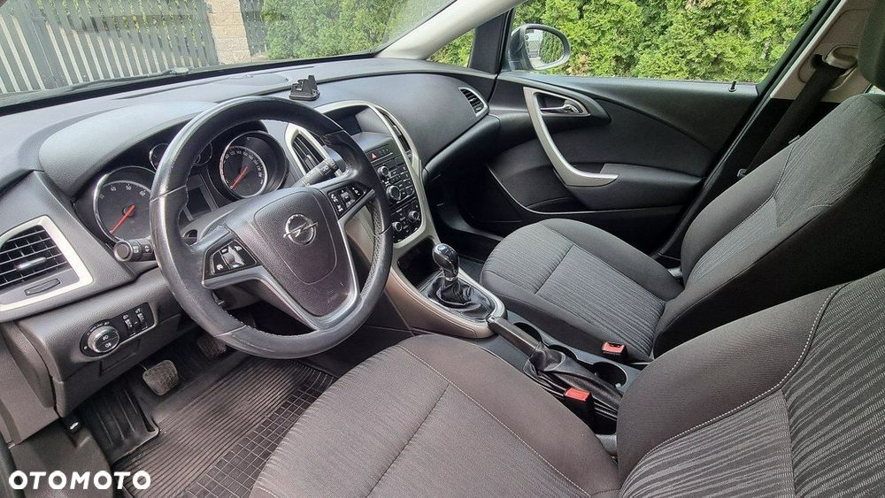 Opel Astra - 11