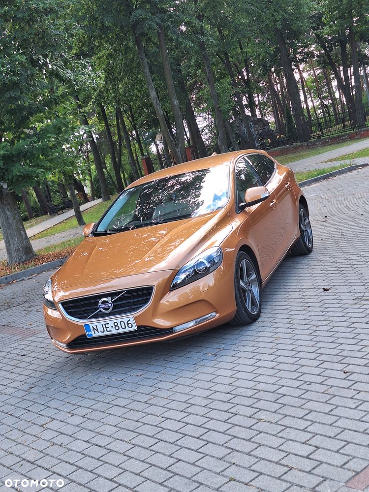 Volvo V40 D3 Geartronic Momentum - 16
