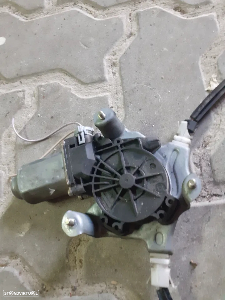 Elevador condutor renault clio 2   400733B - 2