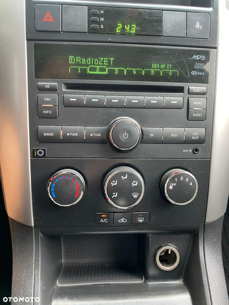 Chevrolet Captiva 2.0 2WD 5 Sitzer LS - 12