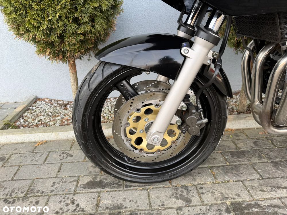 Suzuki Bandit - 24