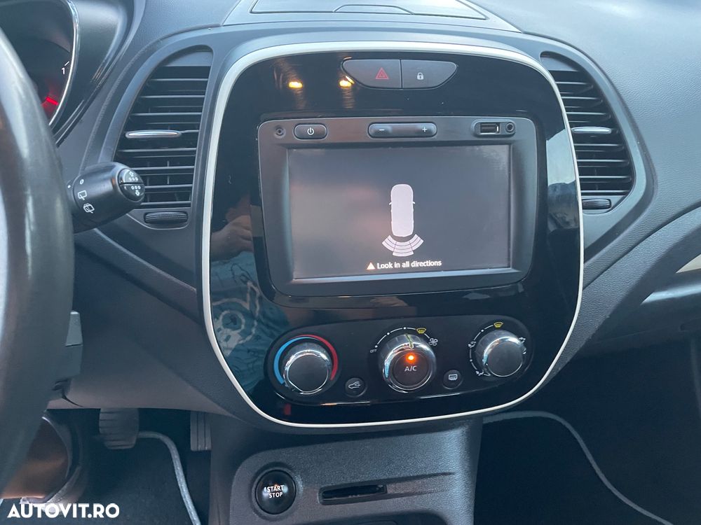 Renault Captur - 28