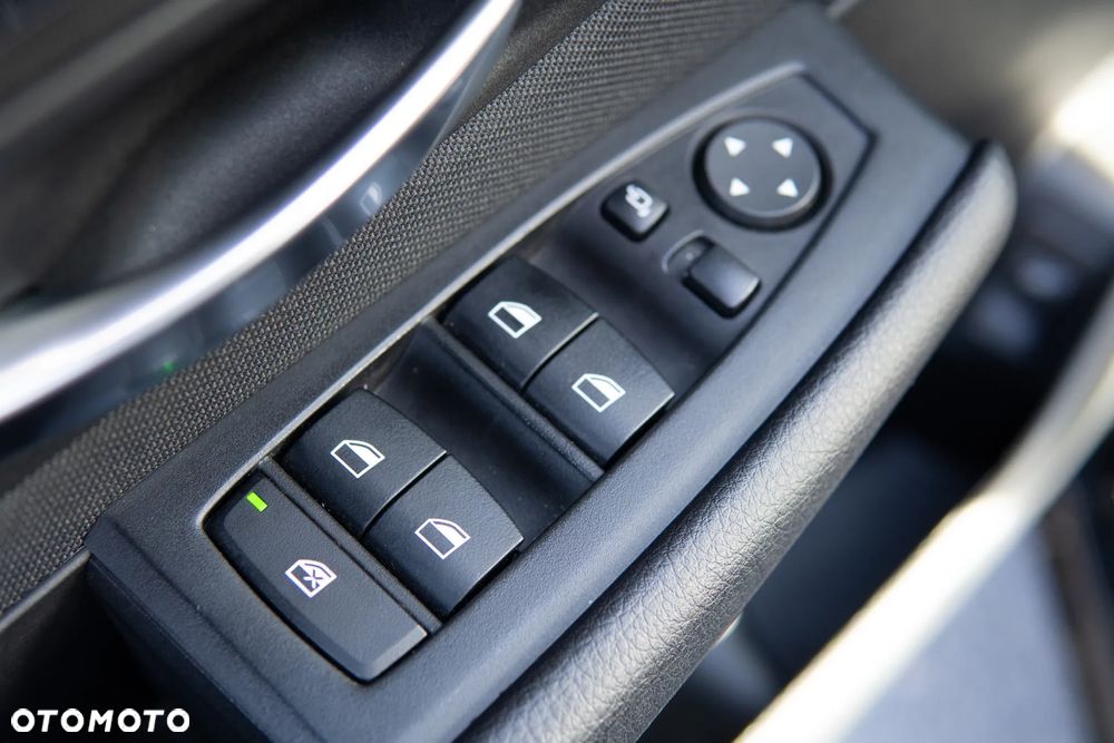 BMW Seria 2 218i Sport Line - 25