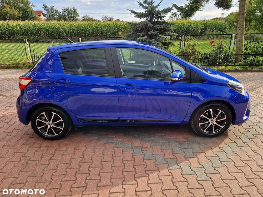 Toyota Yaris 1.5 Premium CVT - 38