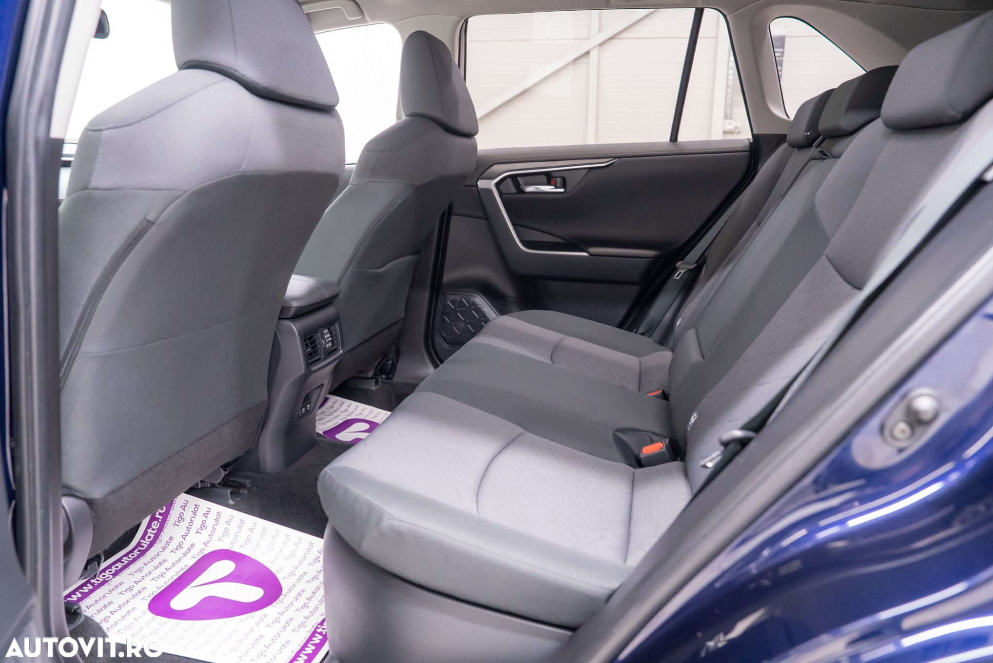 Toyota RAV4 - 16