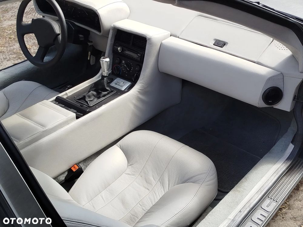DeLorean DMC-12 - 5