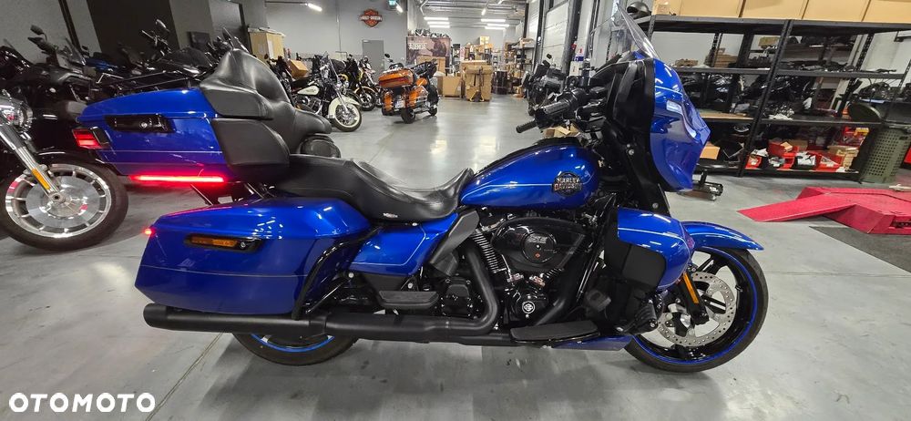 Harley-Davidson Touring Street Glide - 3