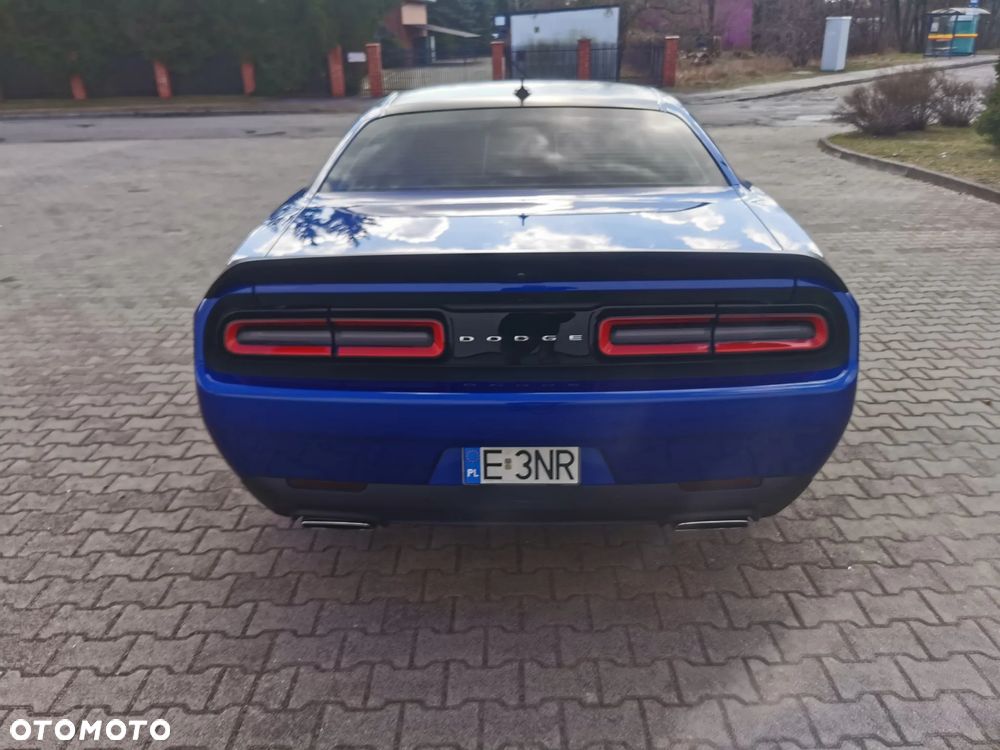 Dodge Challenger 6.4 Scat Pack - 9