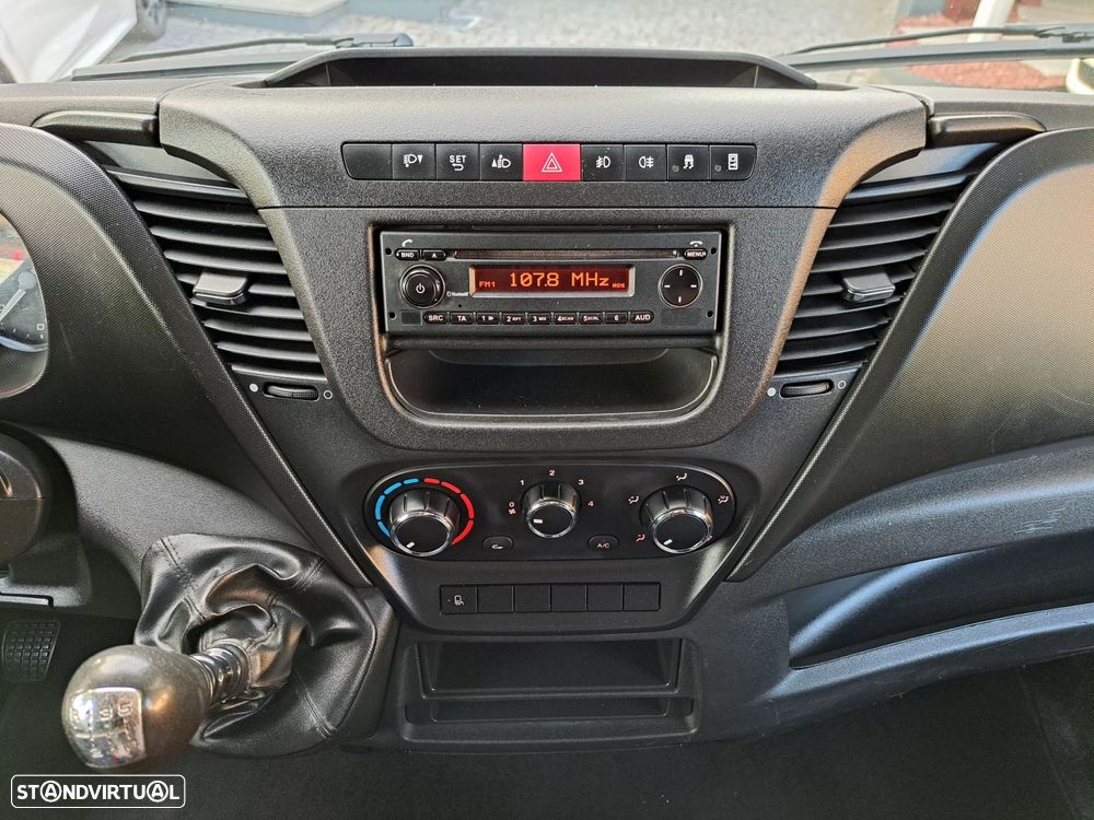 Iveco Daily 35C16 2.3 C/Plataforma - 8