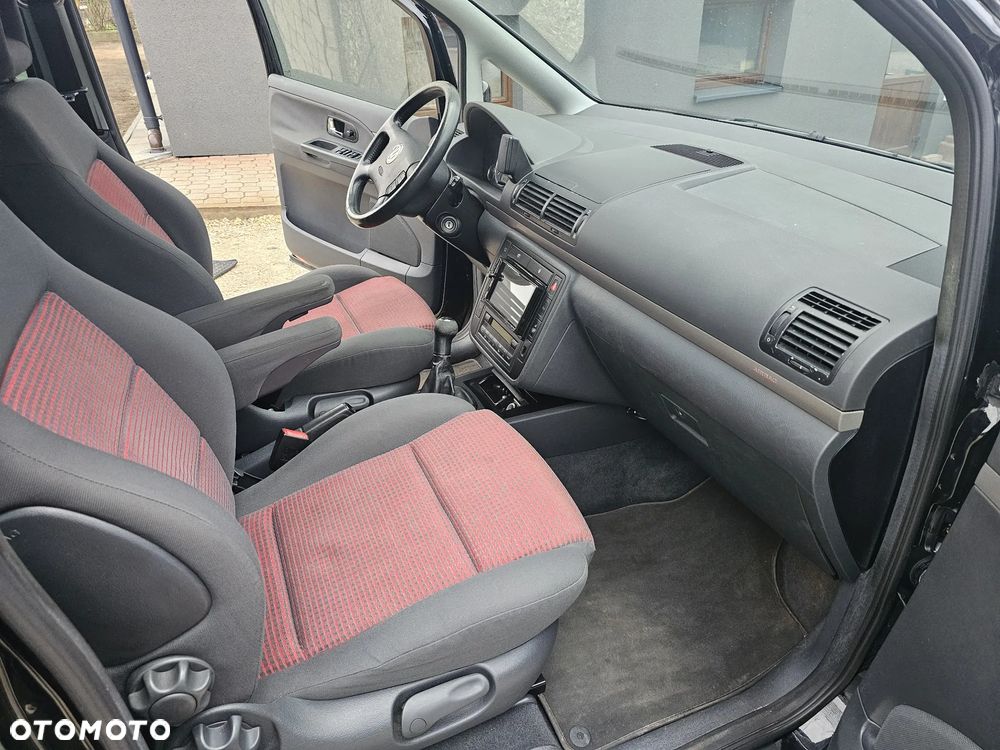 Volkswagen Sharan 1.8 5V Turbo Highline - 17