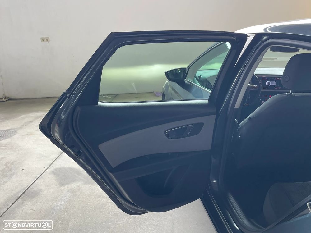 SEAT Leon 1.6 TDI S&S Style - 11