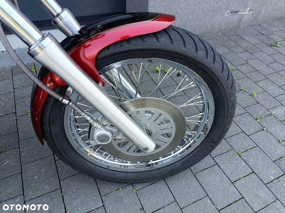 Suzuki Intruder - 4