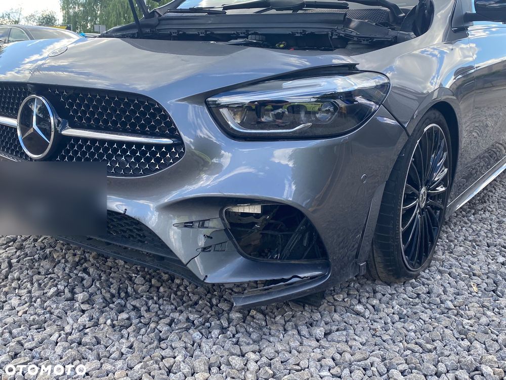 Mercedes-Benz Klasa B 220 4-Matic AMG Line 7G-DCT - 12