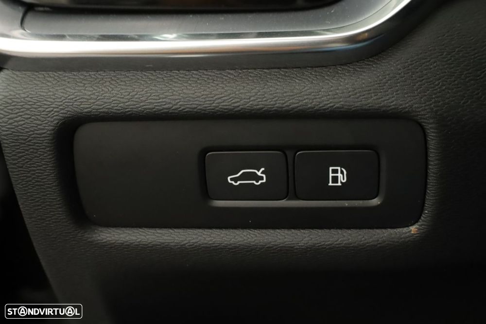 Volvo V60 2.0 T6 AWD TE Essential - 22