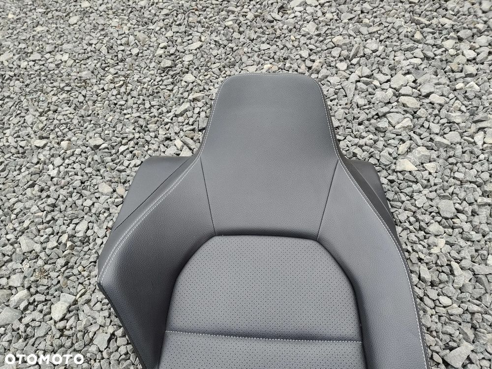 MERCEDES W204 Coupe Lift Kanapa Tylna Biała Nić - 31