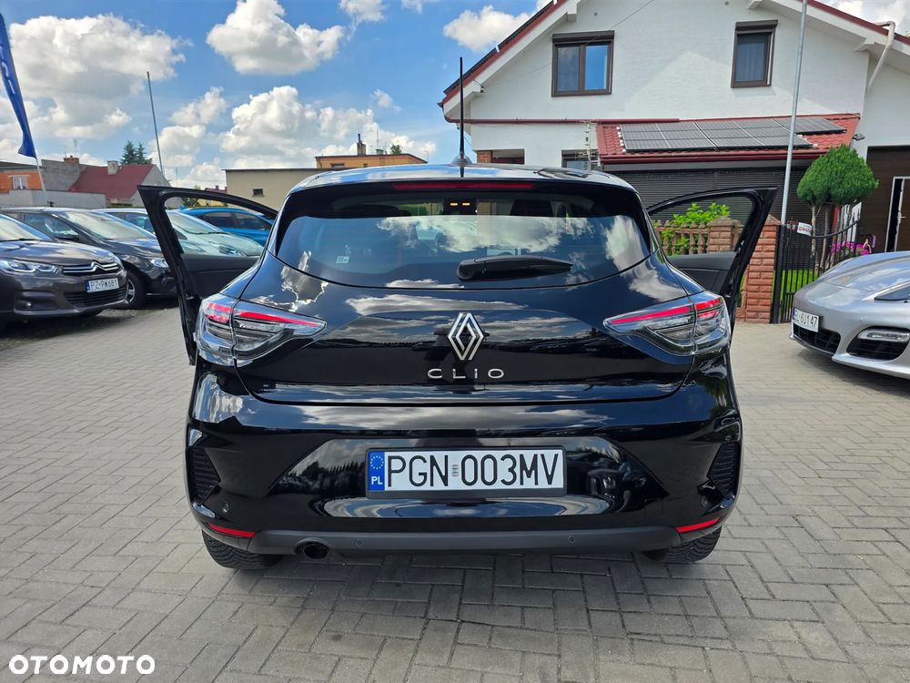 Renault Clio - 22