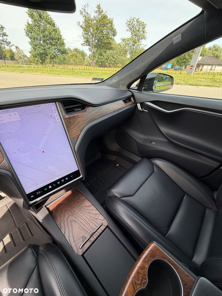 Tesla Model S Ludicrous Performance - 10