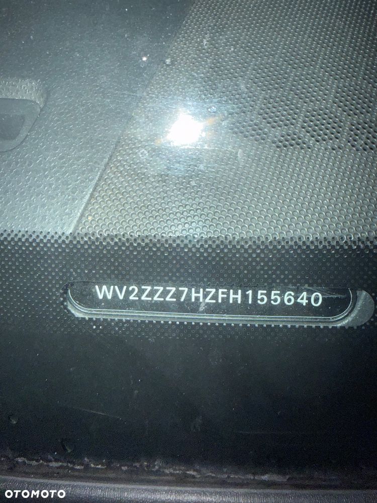 Volkswagen Caravelle - 31