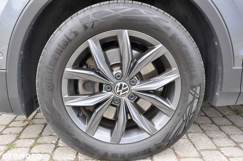 Volkswagen Tiguan Allspace 2.0 TSI 4Mot Life DSG 7os - 33