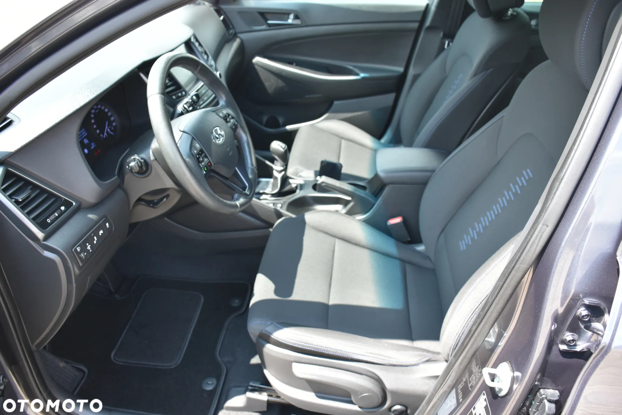 Hyundai Tucson blue 1.6 GDi 2WD Passion - 15