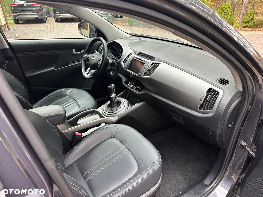 Kia Sportage 1.7 CRDI 2WD ISG Dream-Team Edition - 18
