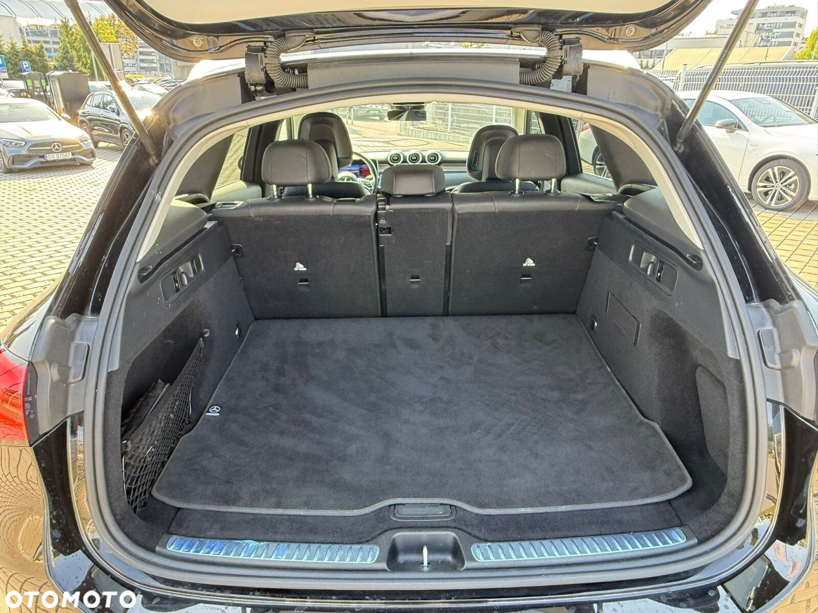 Mercedes-Benz GLC - 24