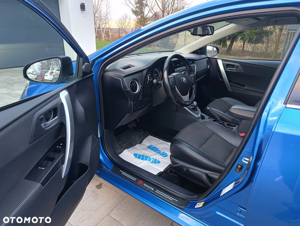 Toyota Auris 1.8 HSD Prestige NAVI - 9