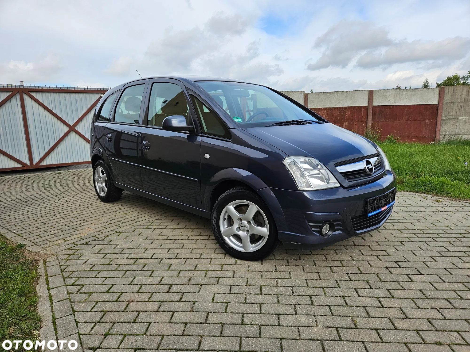 Opel Meriva 1.6 16V Innovation 110 Jahre - 2