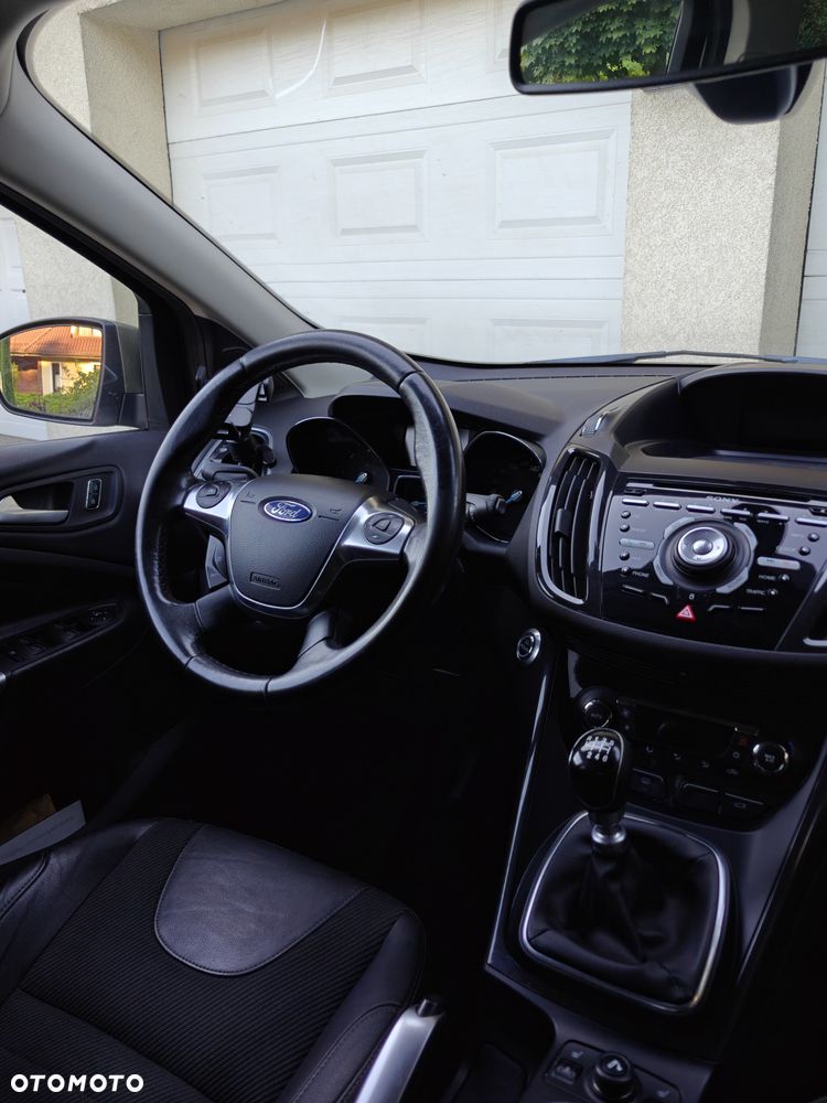 Ford Kuga 2.0 TDCi 4WD Titanium - 20