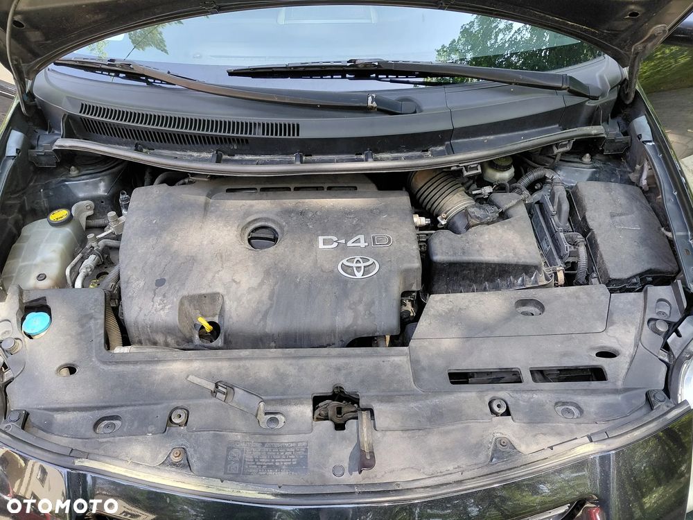 Toyota Auris 2.0 D-4D - 14