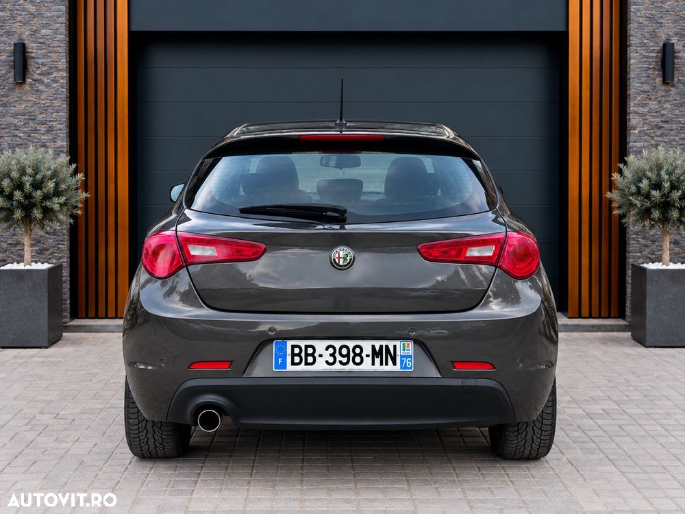 Alfa Romeo Giulietta 1.6 Mjet Distinctive - 4