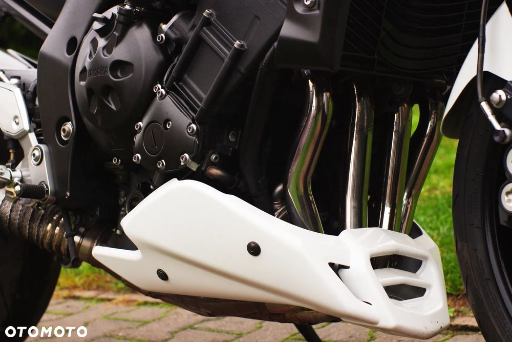 Yamaha FZ - 10